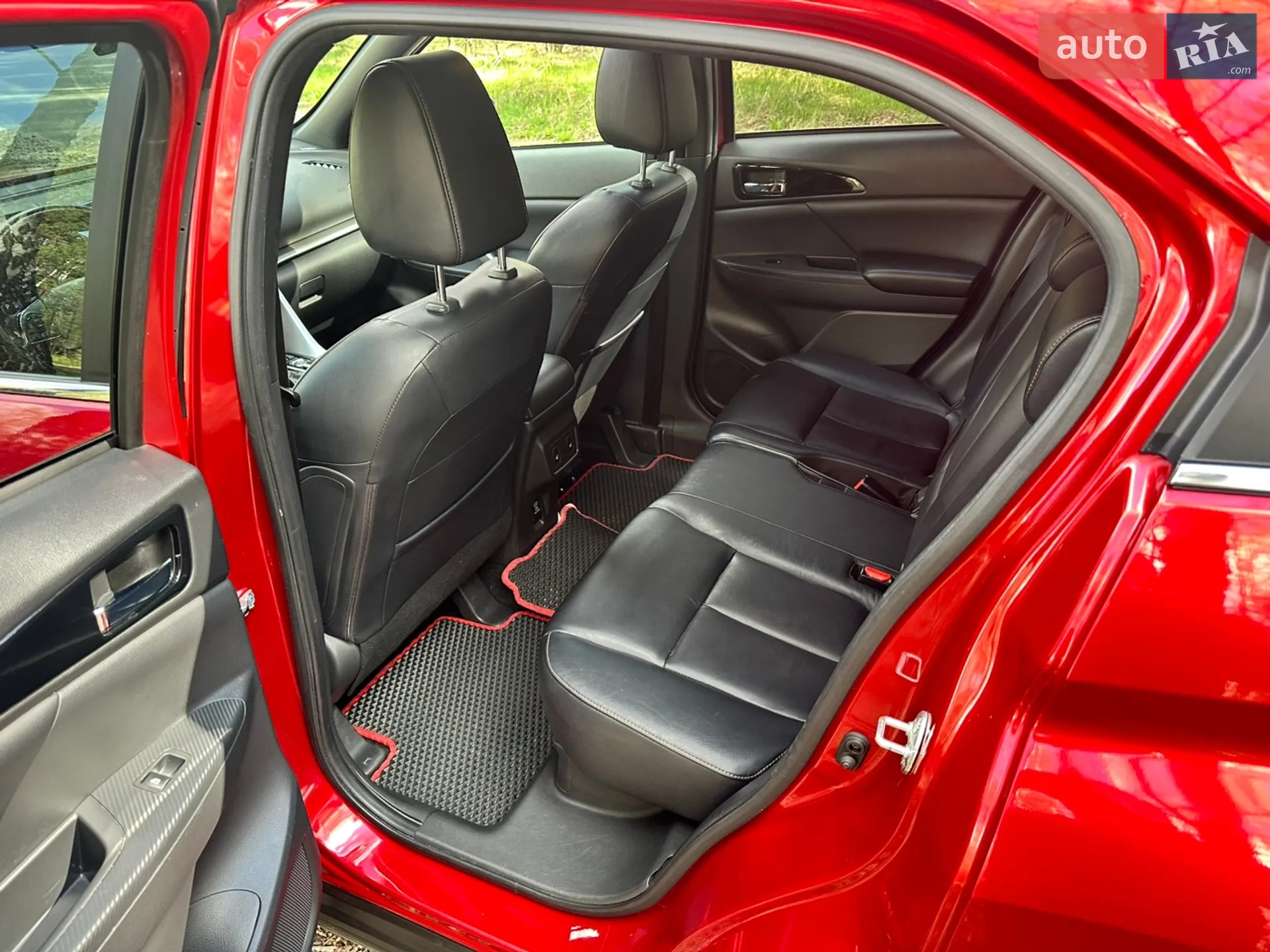 2019 Mitsubishi Eclipse Cross - мініатюра 38