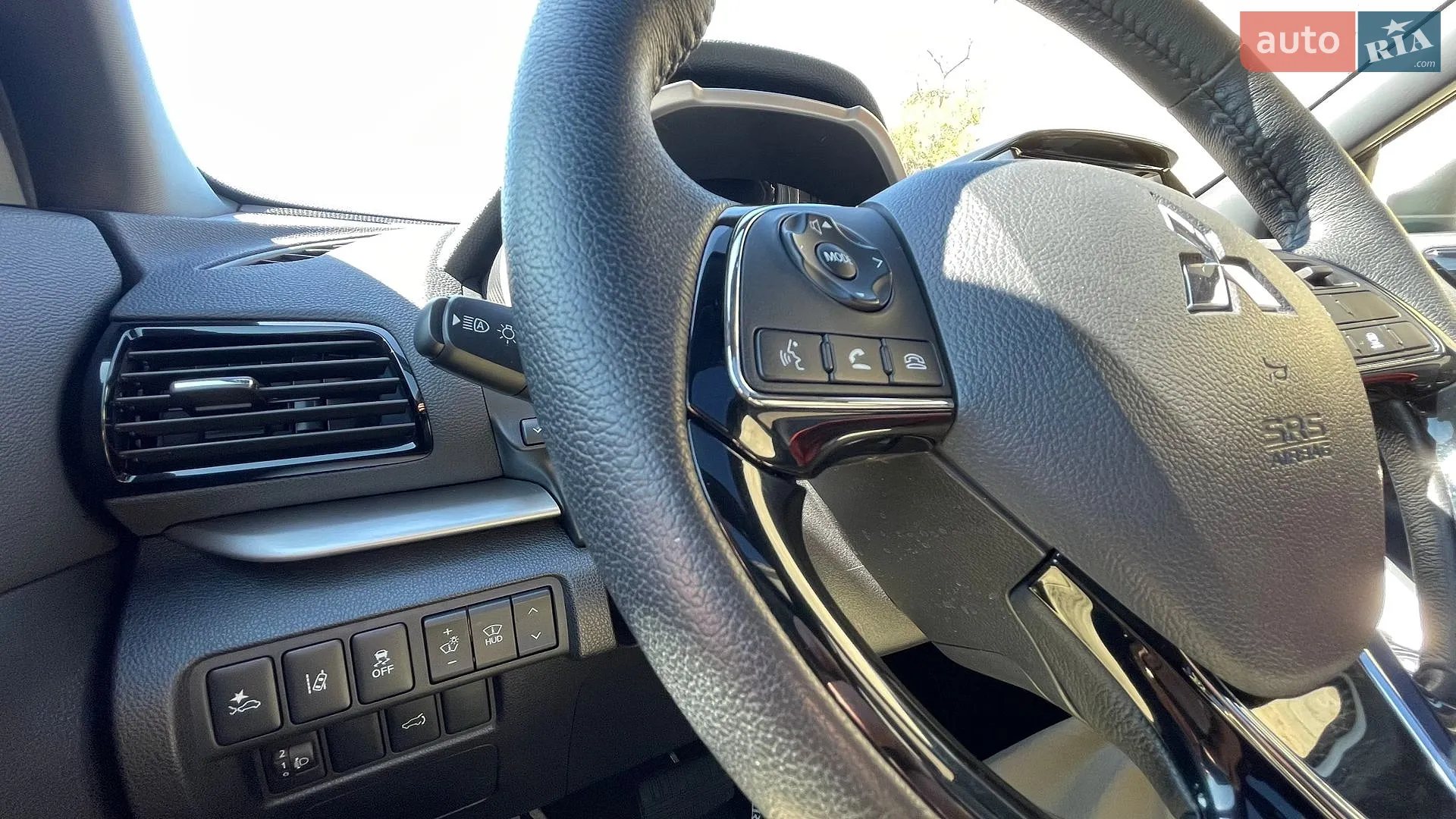 2024 Mitsubishi Eclipse Cross - мініатюра 12