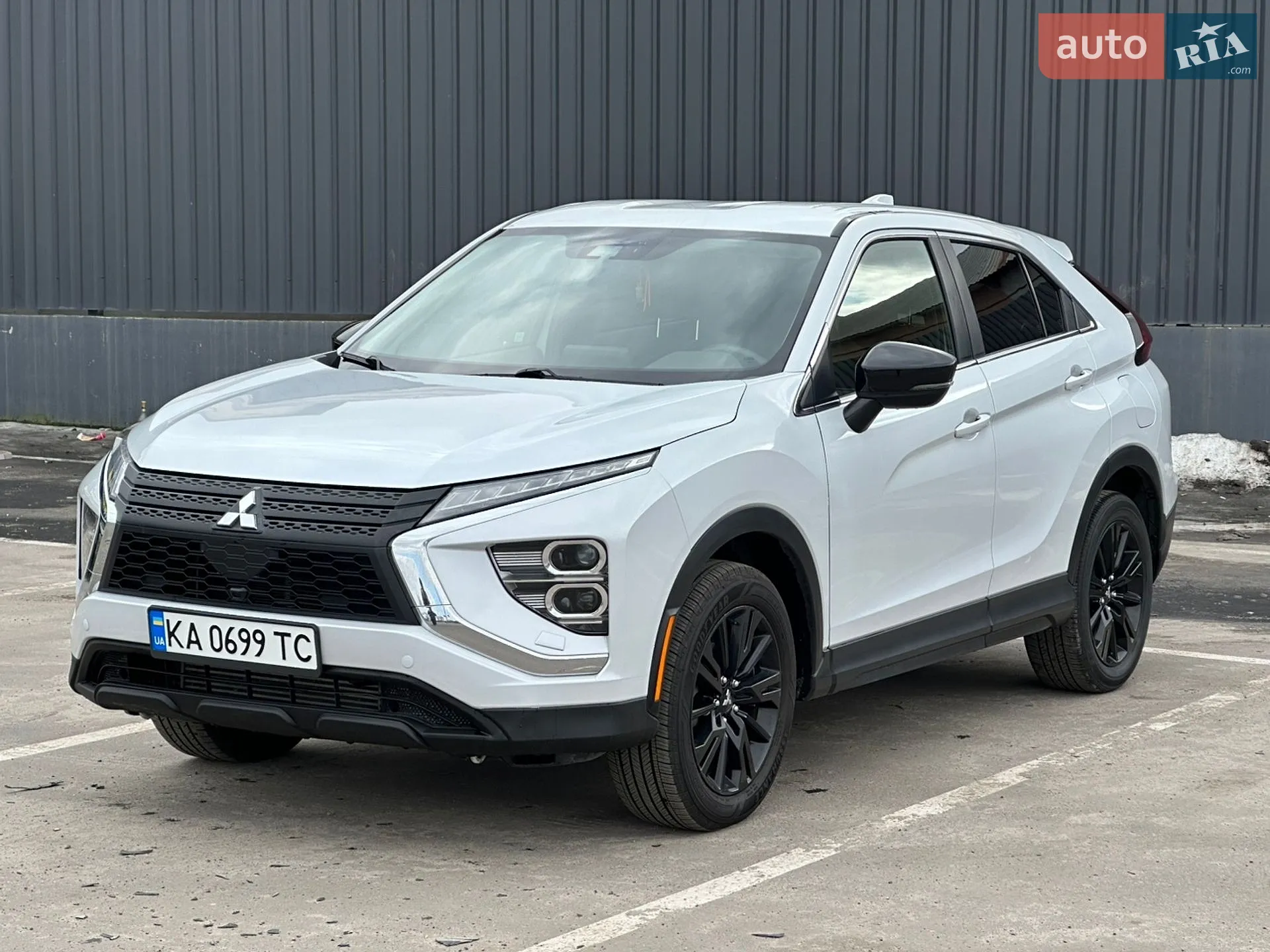 2022 Mitsubishi Eclipse Cross - фото 1