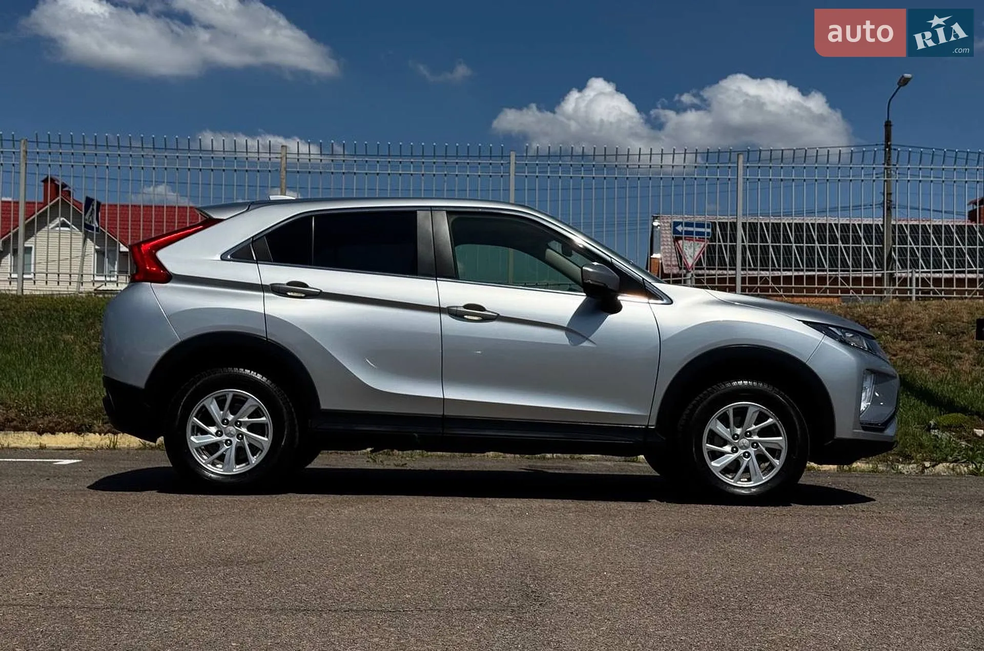 2018 Mitsubishi Eclipse Cross - мініатюра 15