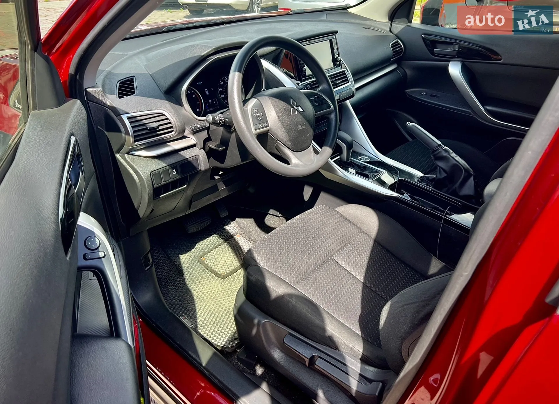 2019 Mitsubishi Eclipse Cross - мініатюра 8