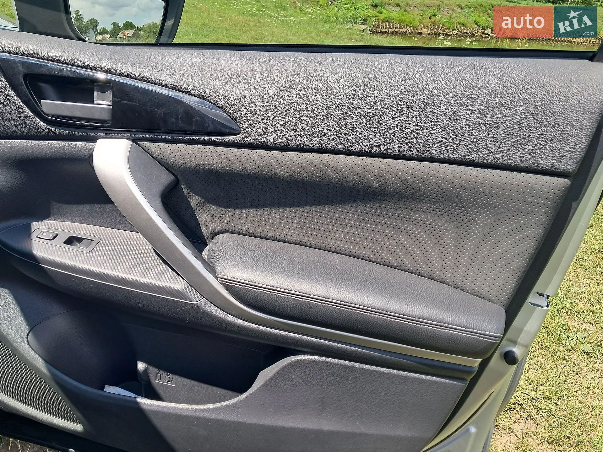 2022 Mitsubishi Eclipse Cross - мініатюра 13