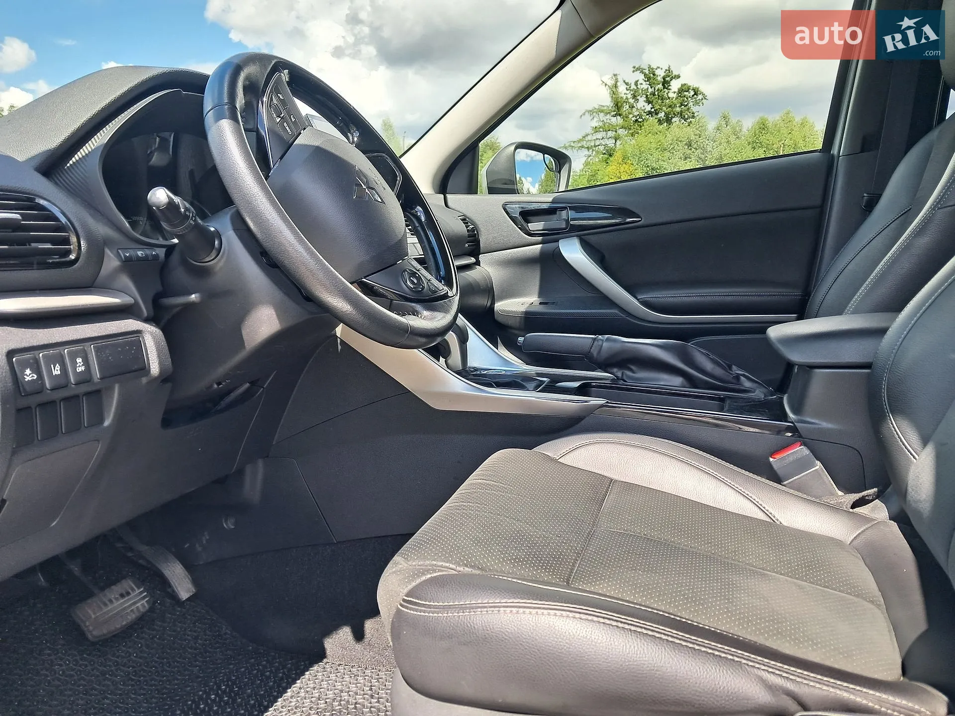 2022 Mitsubishi Eclipse Cross - мініатюра 23
