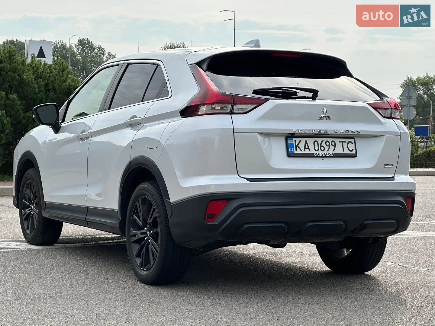 2022 Mitsubishi Eclipse Cross - мініатюра 8