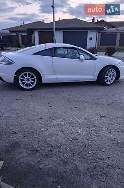 Купе Mitsubishi Eclipse 2011 в 