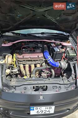 Купе Mitsubishi Eclipse 2003 в 