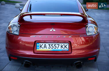 Купе Mitsubishi Eclipse 2010 в 
