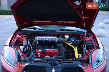 Купе Mitsubishi Eclipse 2010 в 