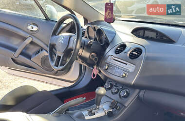 Купе Mitsubishi Eclipse 2011 в 