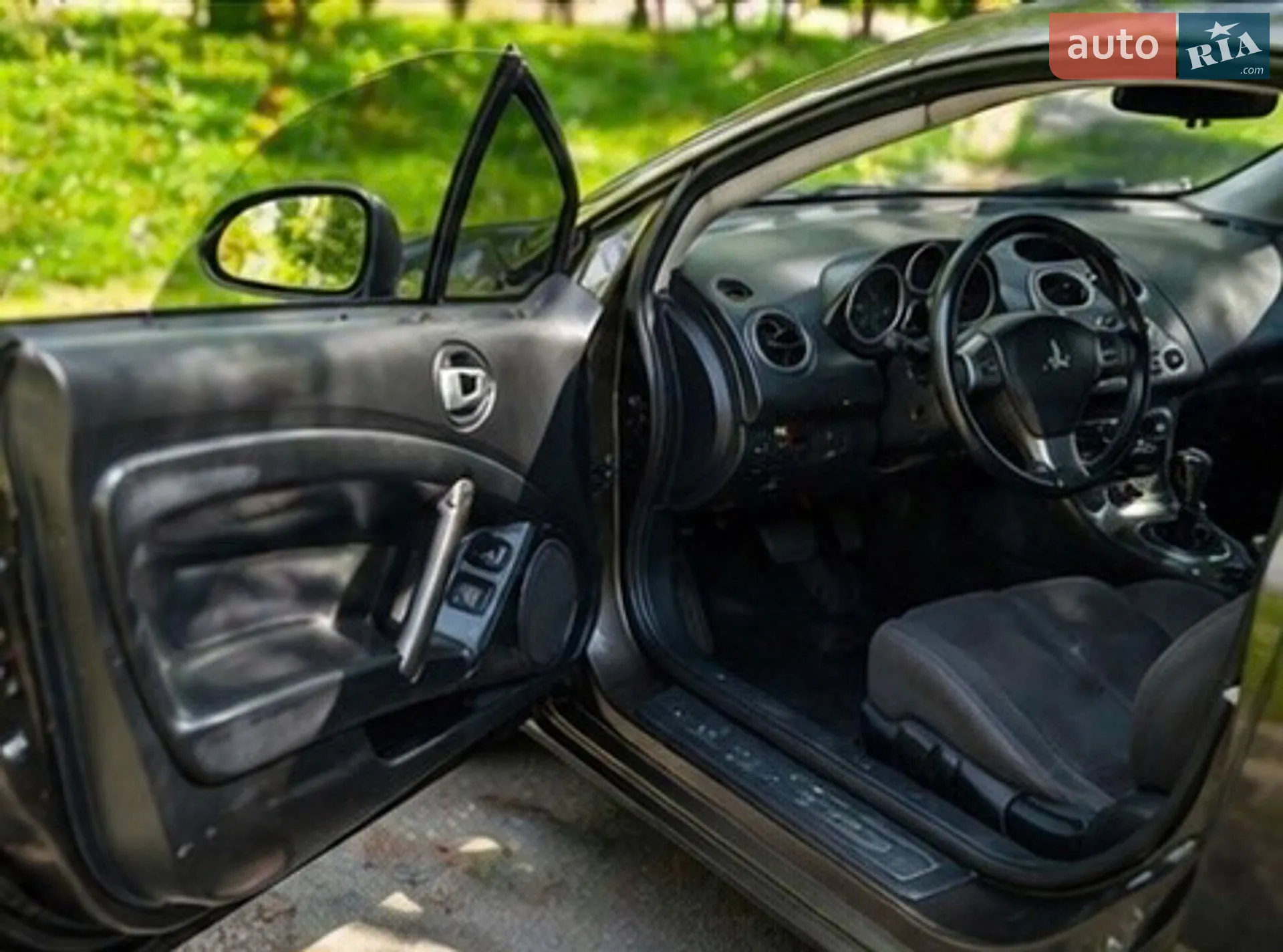 2011 Mitsubishi Eclipse - мініатюра 4