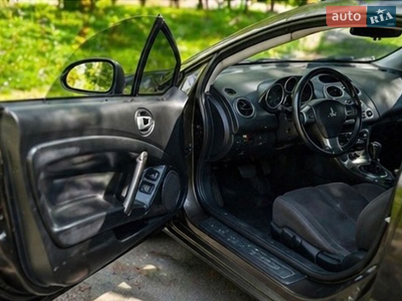 Купе Mitsubishi Eclipse 2011 в Киеве