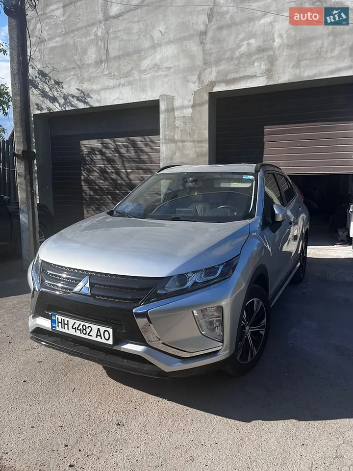 2018 Mitsubishi Eclipse Cross - мініатюра 8