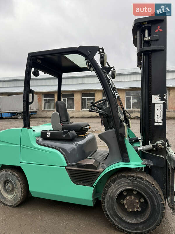 Вилочний навантажувач Mitsubishi FD 2011 в Чемерівцях