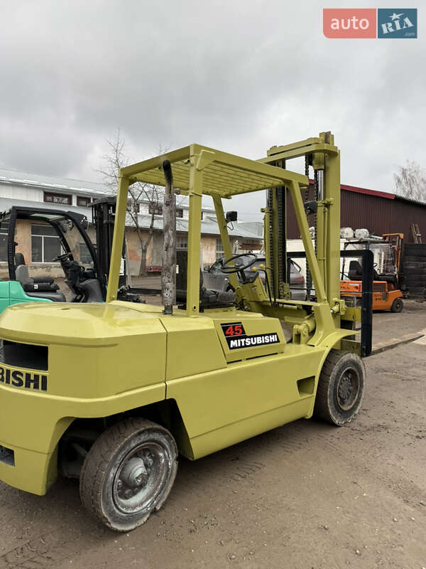 Вилочный погрузчик Mitsubishi FD 1995 в Чемеровцах