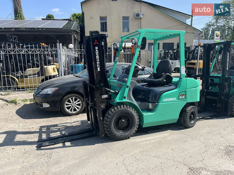 Mitsubishi FG 2012