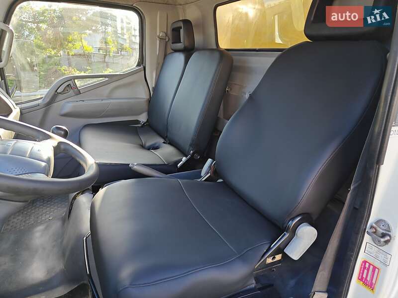 Грузовой фургон Mitsubishi Fuso Canter 2009 в Киеве