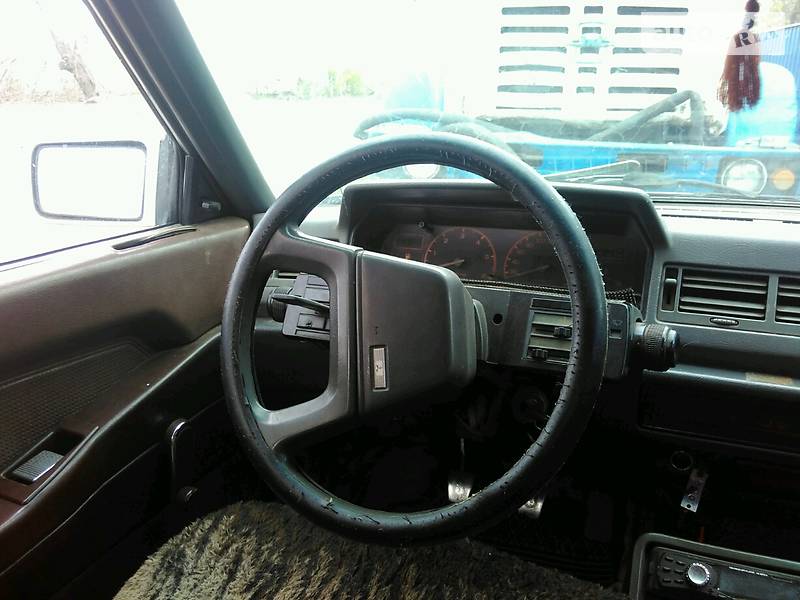 Седан Mitsubishi Galant 1986 в Прилуках