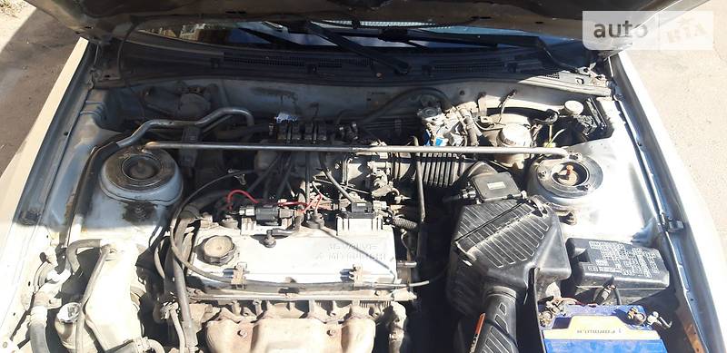 Седан Mitsubishi Galant 2001 в Києві