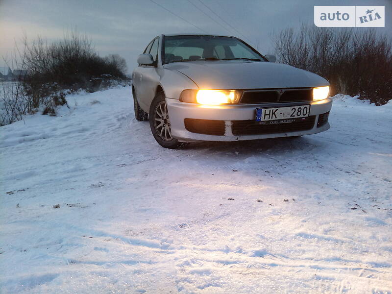 Mitsubishi Galant