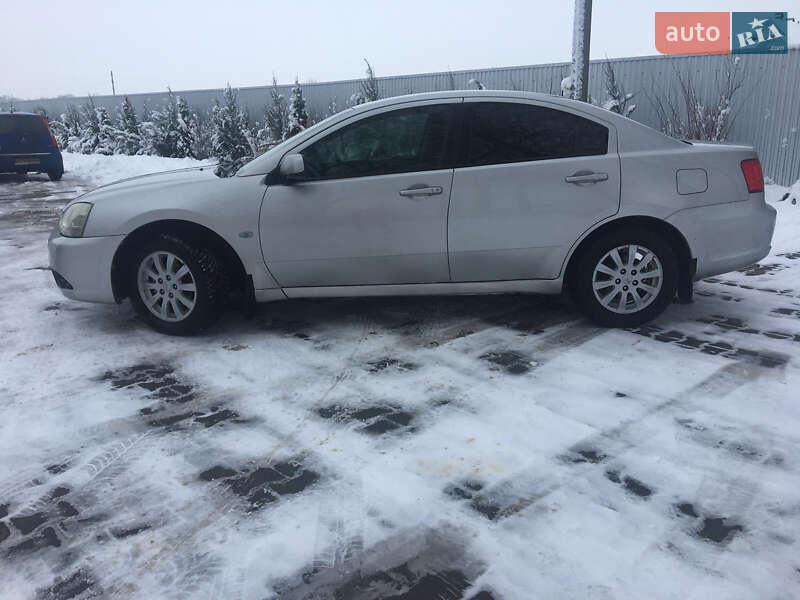 Седан Mitsubishi Galant 2008 в Чернівцях