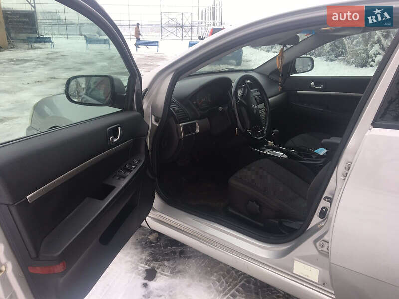 Седан Mitsubishi Galant 2008 в Чернівцях