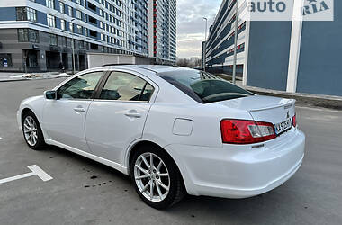 Седан Mitsubishi Galant 2012 в 