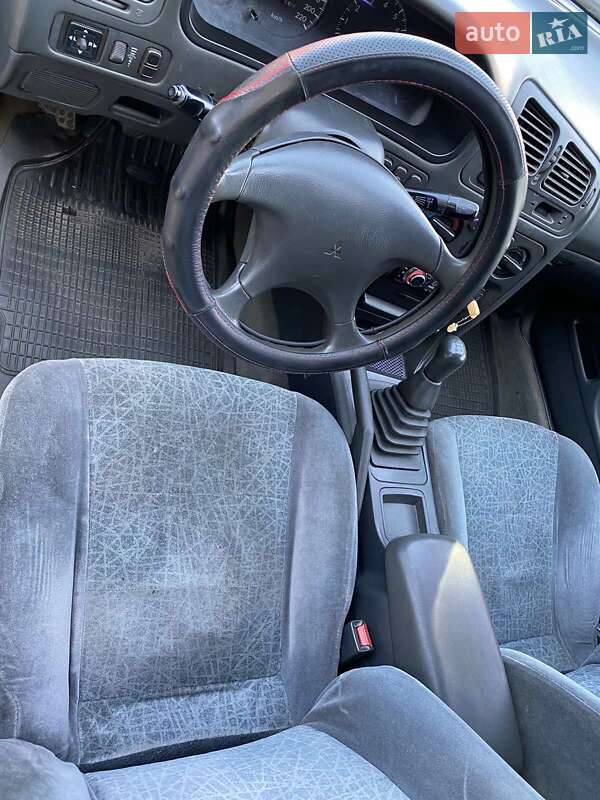 Хэтчбек Mitsubishi Galant 1994 в Одессе