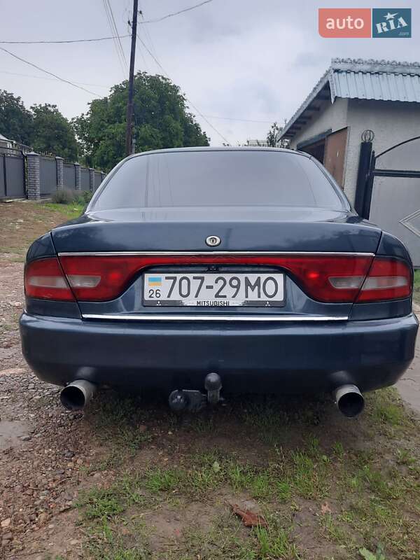 Седан Mitsubishi Galant 1994 в Черновцах