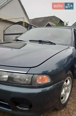 Седан Mitsubishi Galant 1994 в Чернівцях