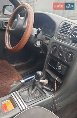 Седан Mitsubishi Galant 1994 в Чернівцях