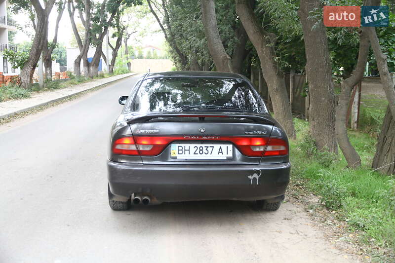 Седан Mitsubishi Galant 1993 в Одесі