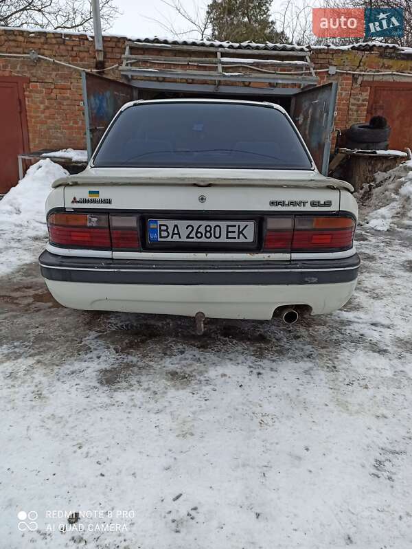 Седан Mitsubishi Galant 1988 в Олександрії