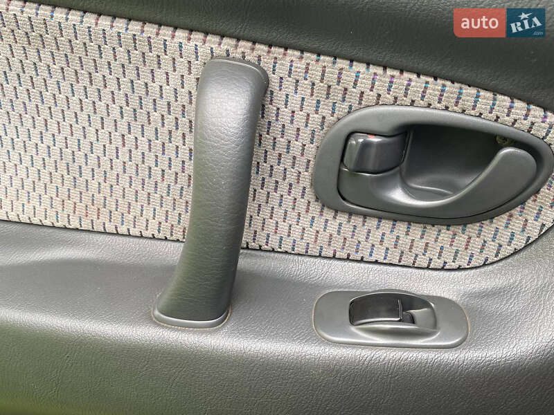 Седан Mitsubishi Galant 1995 в Одесі