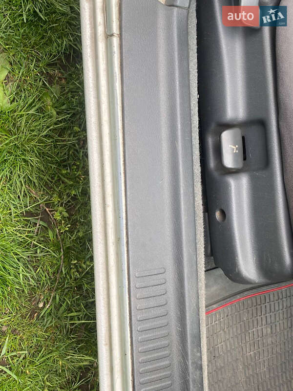 Седан Mitsubishi Galant 1995 в Одесі