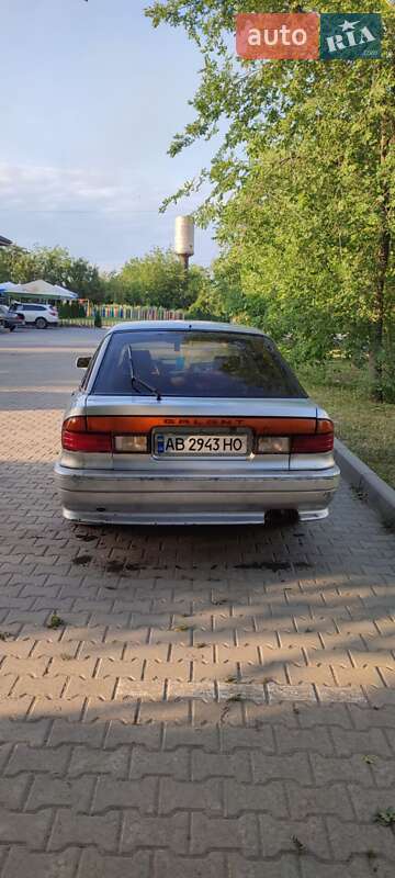 Лифтбек Mitsubishi Galant 1990 в Ладыжине