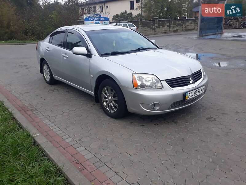 Седан Mitsubishi Galant 2007 в Луцке
