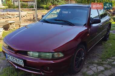 Седан Mitsubishi Galant 1995 в Владимир-Волынском