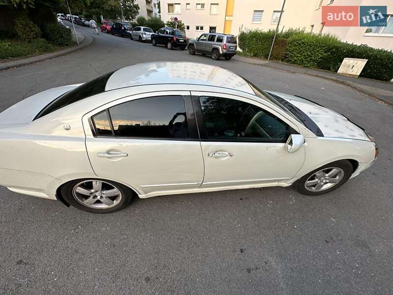 Седан Mitsubishi Galant 2004 в Миколаєві