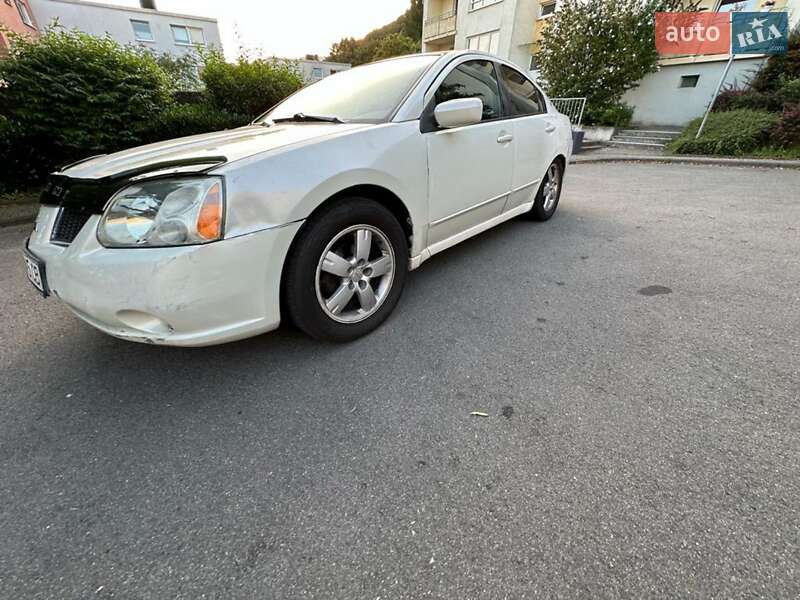Седан Mitsubishi Galant 2004 в Миколаєві