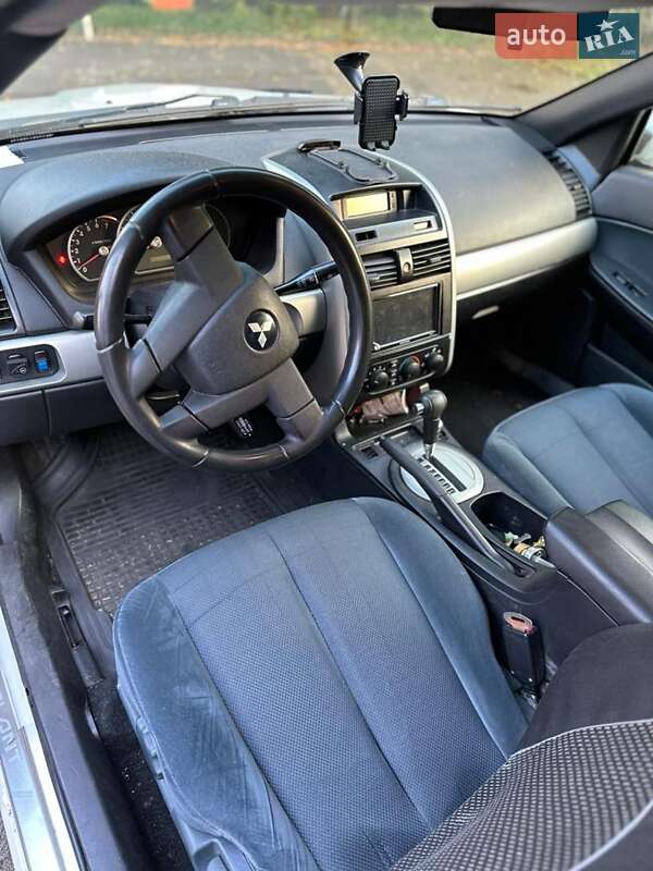 Седан Mitsubishi Galant 2004 в Миколаєві