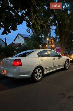 Седан Mitsubishi Galant 2004 в 