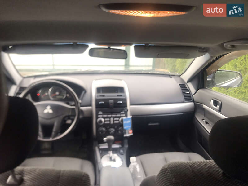 Седан Mitsubishi Galant 2006 в Львове