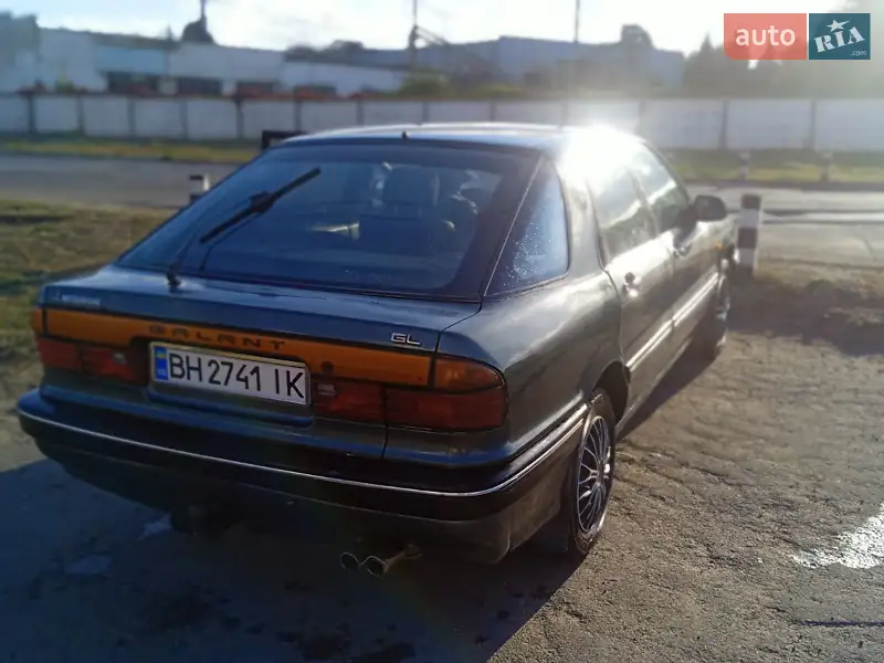 Mitsubishi Galant 1989