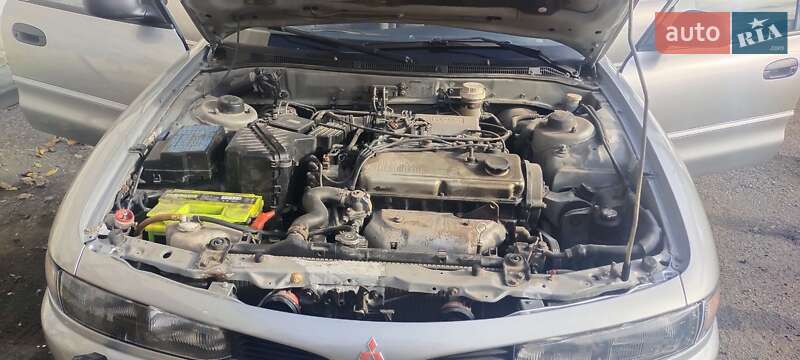 Седан Mitsubishi Galant 1993 в Одессе