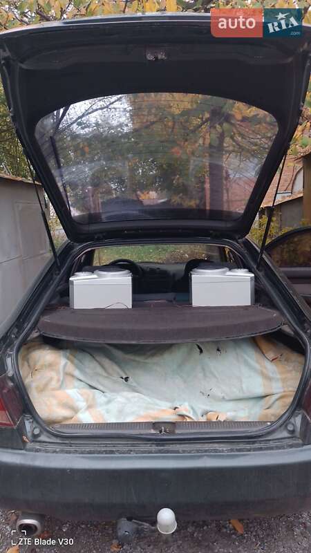 Седан Mitsubishi Galant 1994 в Виннице