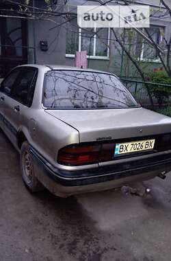 Седан Mitsubishi Galant 1988 в Каменец-Подольском