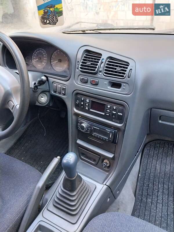 Седан Mitsubishi Galant 1994 в Киеве фото 6 Седан Mitsubishi Galant 1994 в Киеве