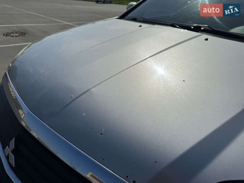 Седан Mitsubishi Galant 2008 в Киеве