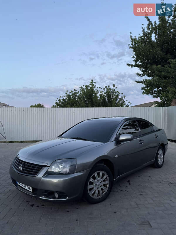 Седан Mitsubishi Galant 2008 в Никополе