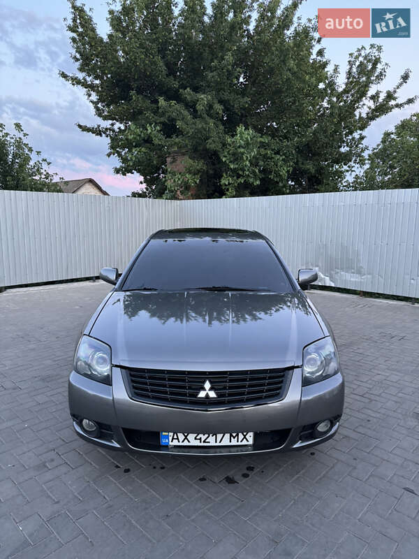 Седан Mitsubishi Galant 2008 в Никополе